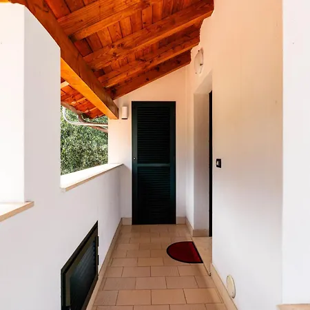 Appartement Rosmarino By Interhome