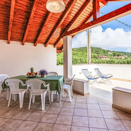 Rosmarino By Interhome *