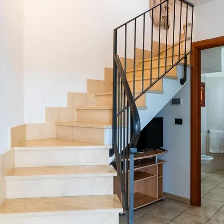 Appartement Rosmarino By Interhome
