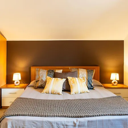 Rosmarino By Interhome *